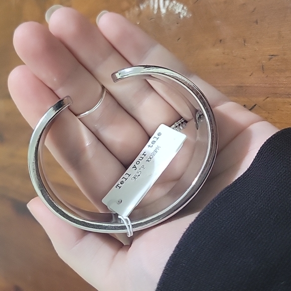 NWT Rhodium Bangle - Picture 3 of 5